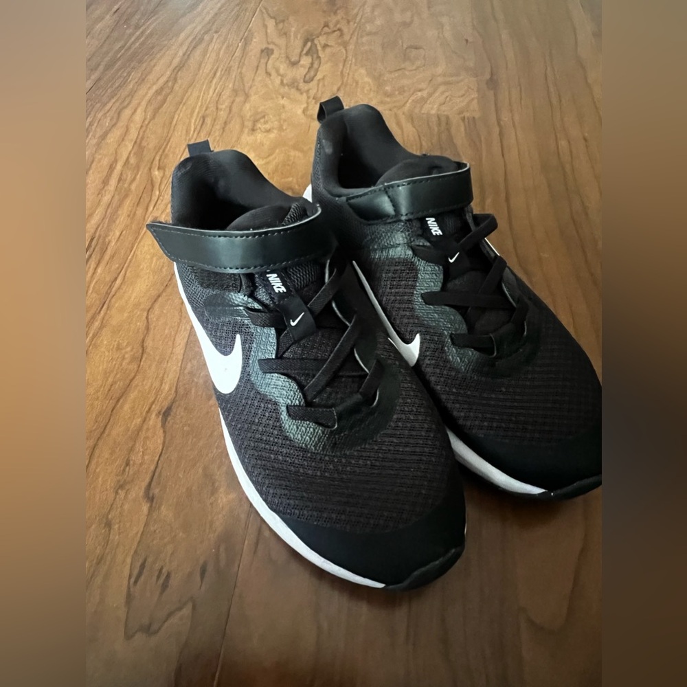 Boys Nike youth size 3.